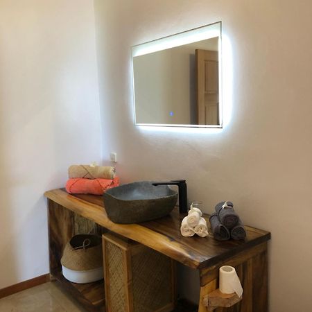 Bungalow Tiarii, Avec Acces Direct A Une Plage Privee Tevaitoa Экстерьер фото