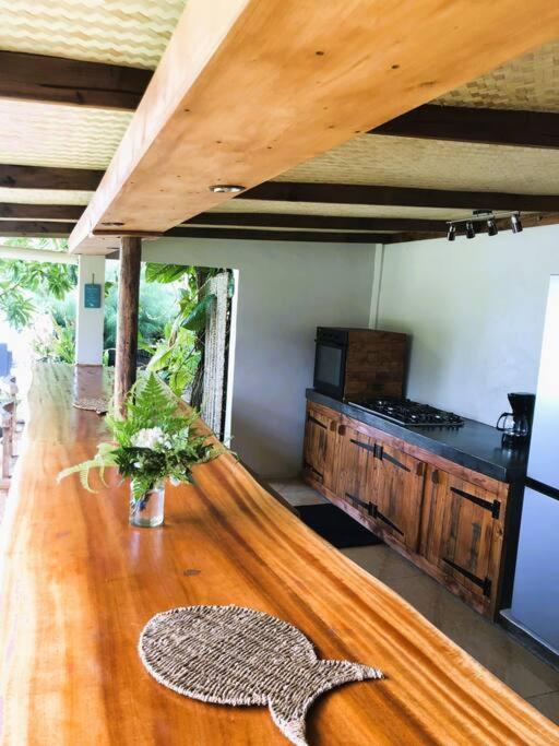 Bungalow Tiarii, Avec Acces Direct A Une Plage Privee Tevaitoa Экстерьер фото