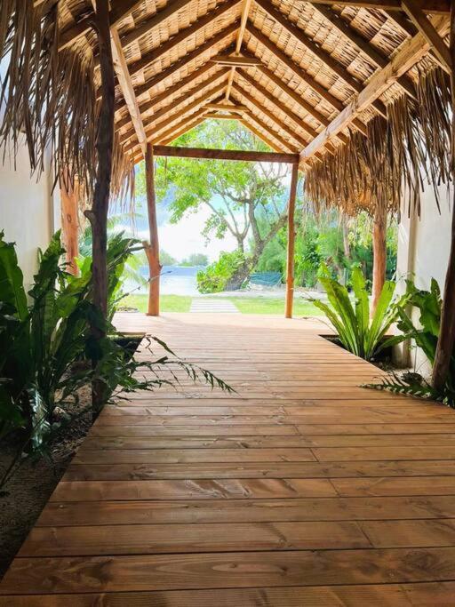 Bungalow Tiarii, Avec Acces Direct A Une Plage Privee Tevaitoa Экстерьер фото